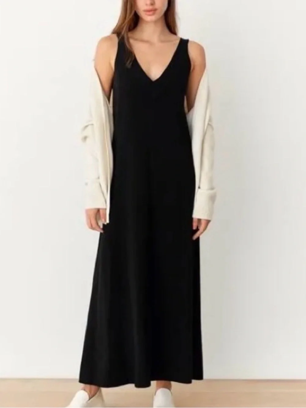 DKNY Black linen V-Neck Maxi Dress - Picture 2 of 5